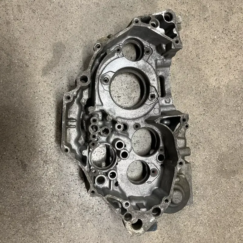 Yamaha YFZ450 2004-2005 YFZ 450 TRANSMISSION RIGHT GEAR CENTER CASE HALF ENGINE