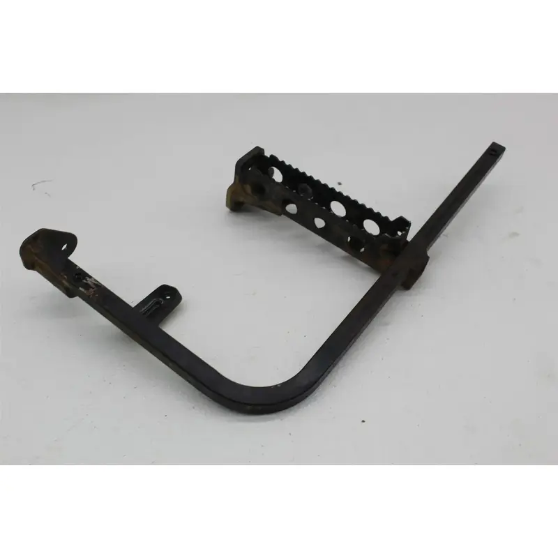 2017 SUZUKI KING QUAD LT-A 500 XP FRONT RIGHT DRIVER FOOT REST PEG BRACKET MOUNT