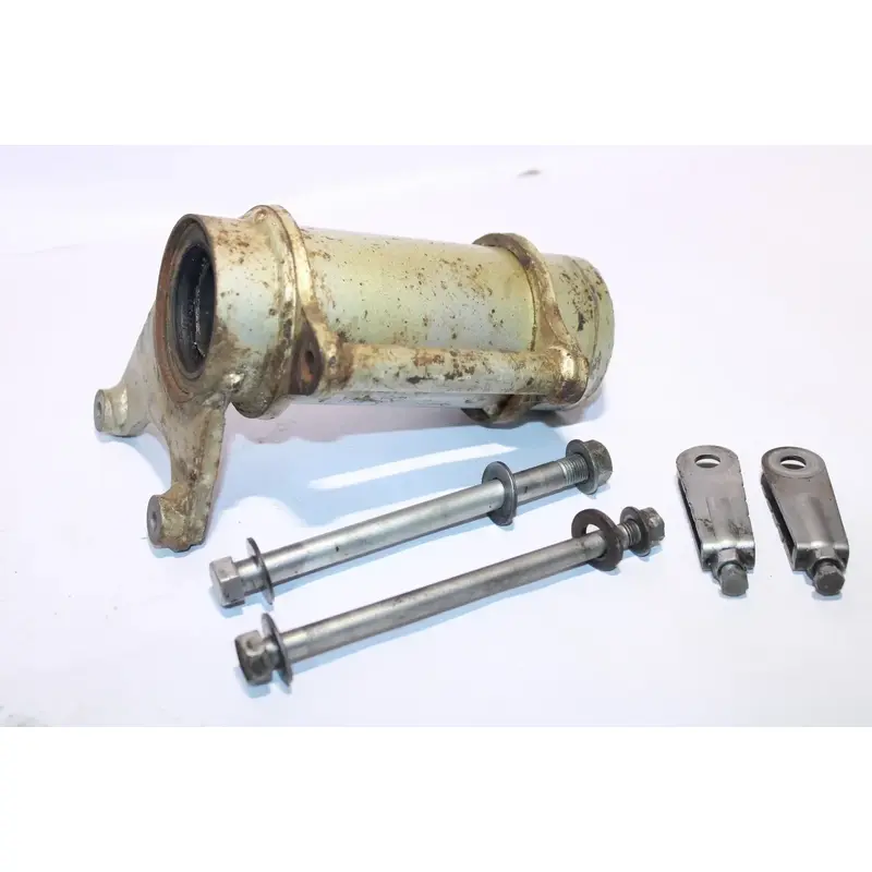 1990-2004 Yamaha Warrior 350 Yfm350x OEM Rear Axle Carrier W/ Hardware