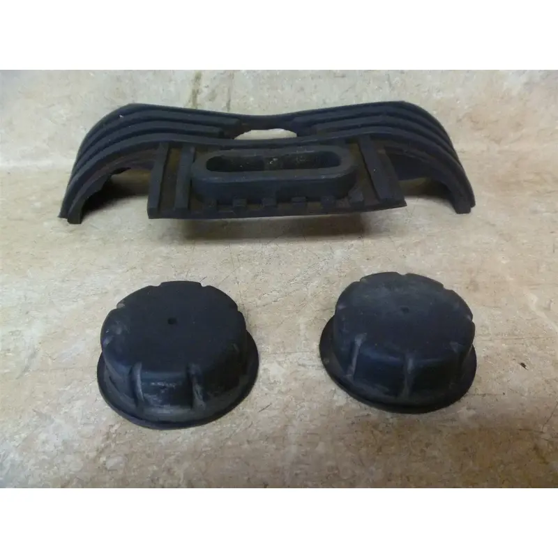 Yamaha 750  XV750 Virago XV 750 Used Gas Fuel Tank Mount Hardware 1981 #YB1