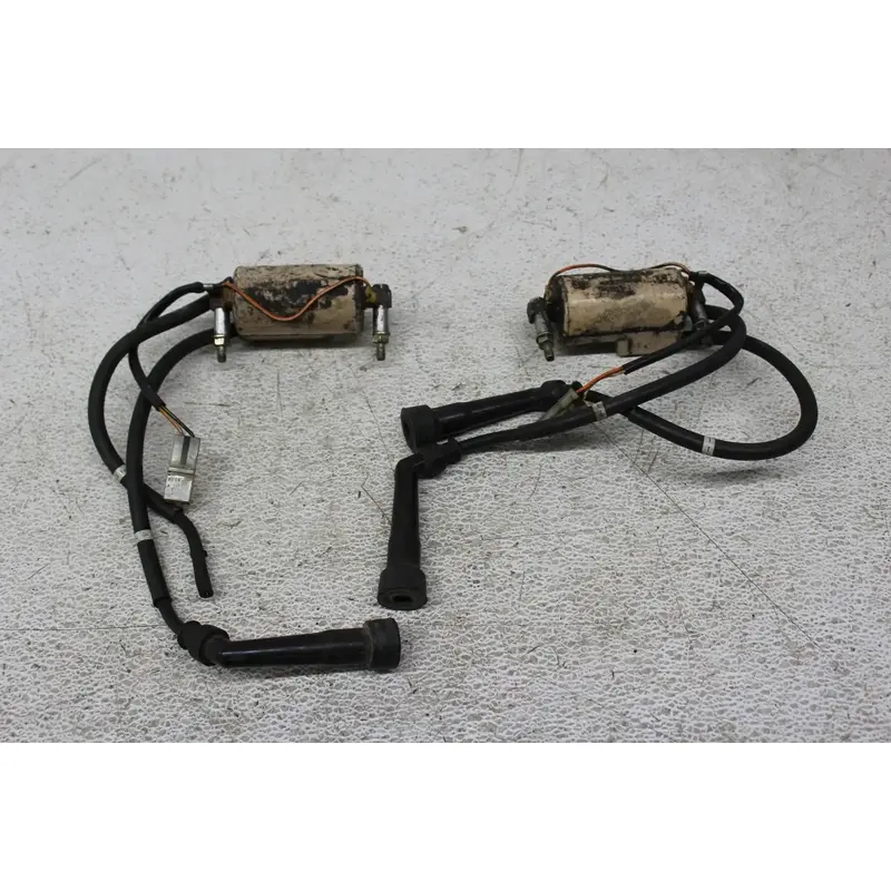 81 SUZUKI GS750LX IGNITION COILS COIL SPARK PLUG CAPS