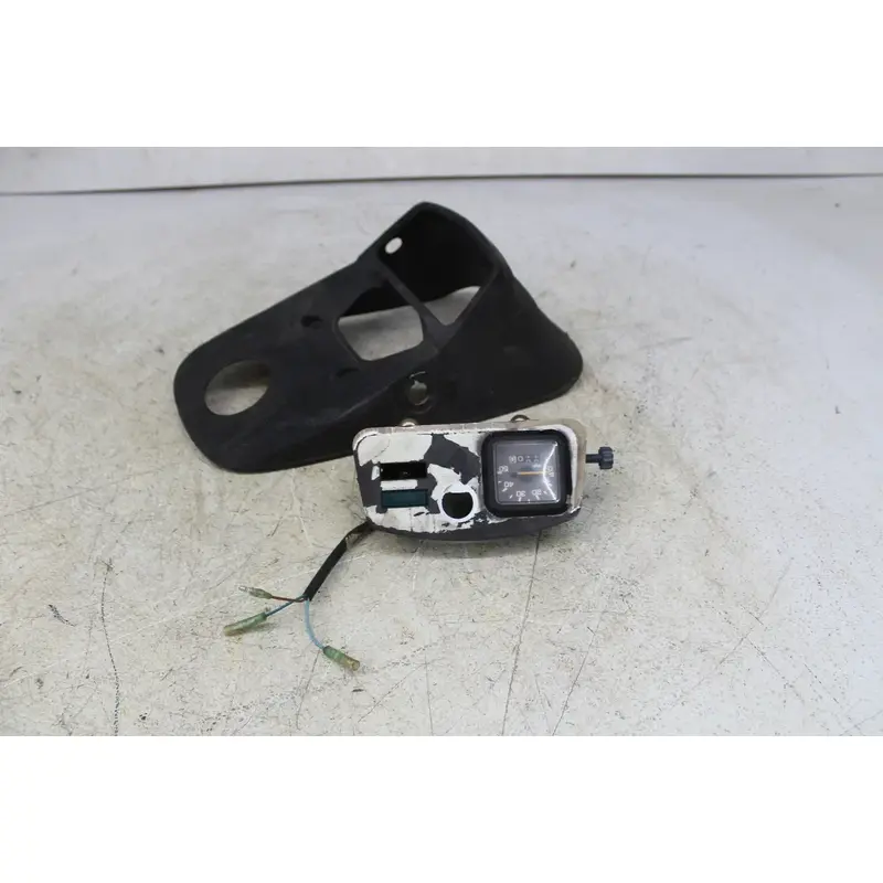 1986 YAMAHA MOTO 4 YFM225 SPEEDO TACH GAUGES DISPLAY CLUSTER SPEEDOMETER