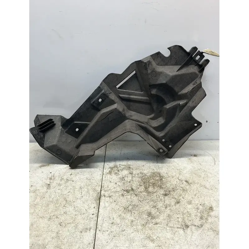 2019 Can Am Outlander Left Inner Fender 705012338