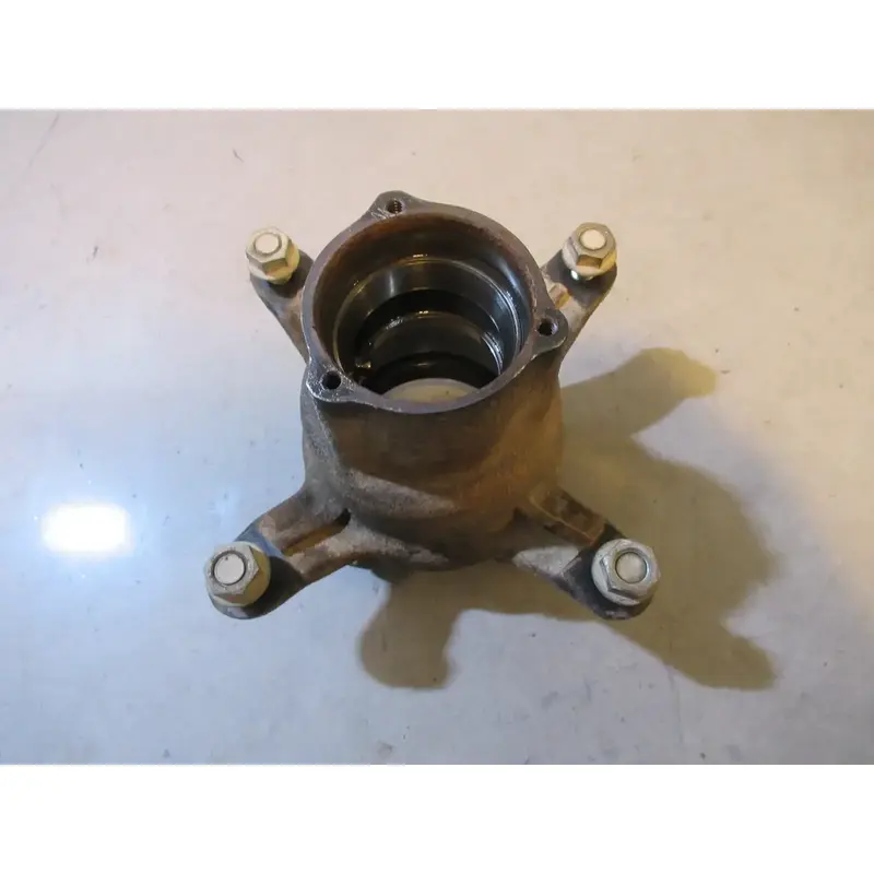 Polaris Xplorer 400 Wheel Hub Front 1999