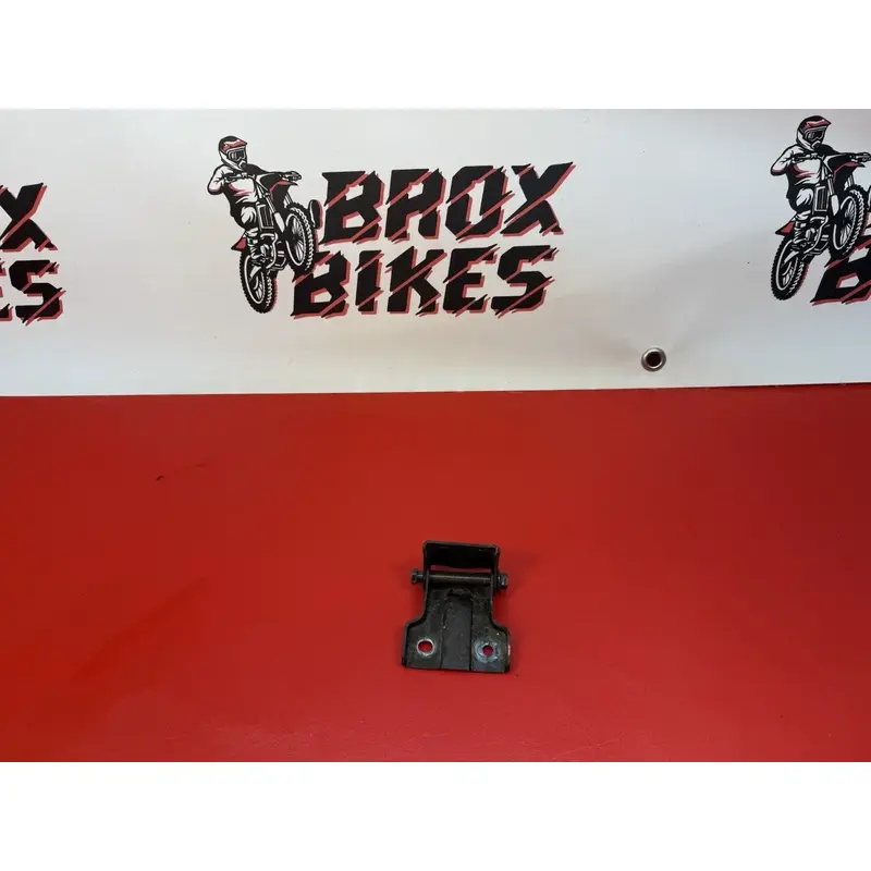 2005 Honda Elite 80 CH80 CH Seat Hinge Bracket