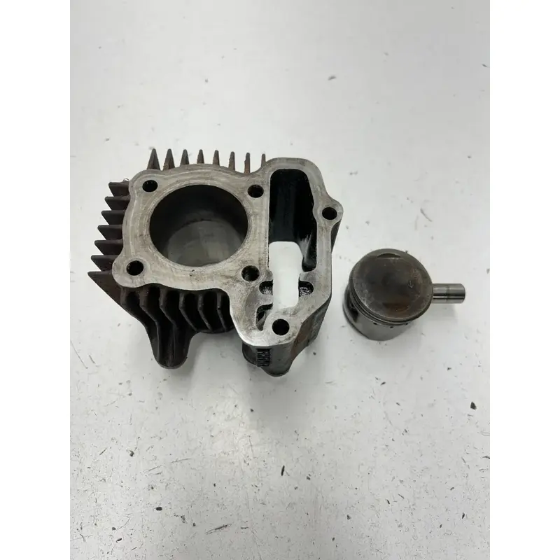 97 1997 Yamaha Moto 4 Badger YFM 80 OEM Cyl Cylinder Jug Sleeve Piston READ