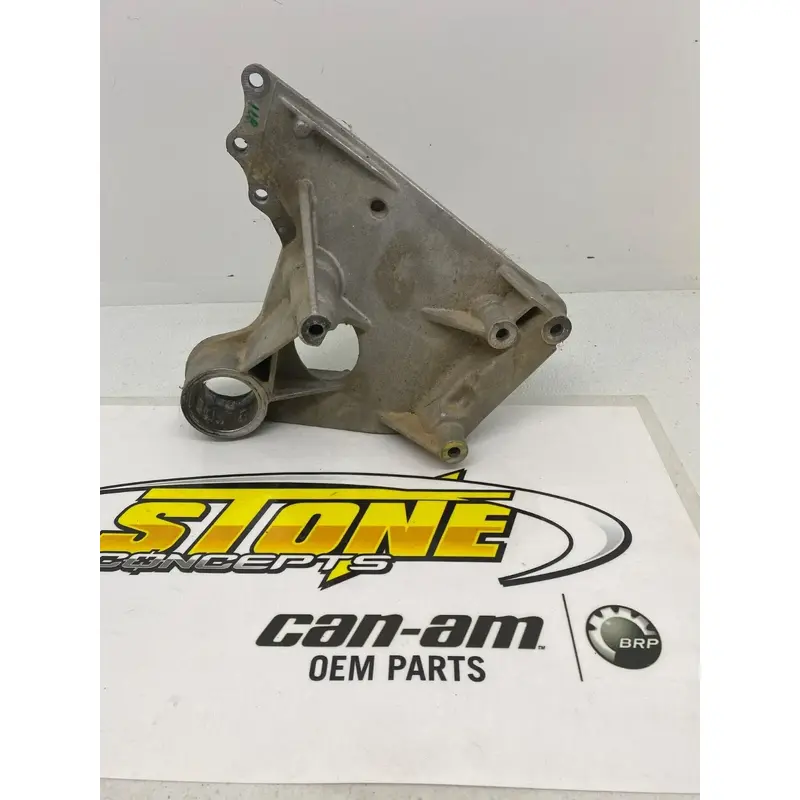 OEM 2017 2018 2019 Can-Am Maverick X3 Turbo R Engine Motor Bracket 703501134