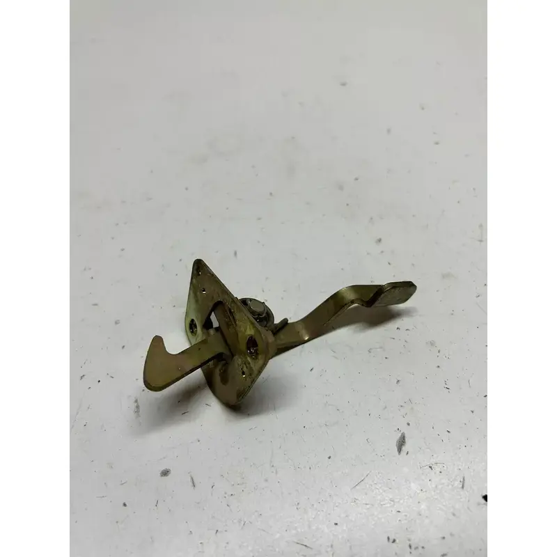 2002 02 Honda Sportrax TRX90 trx 90 seat latch mount WEAR!