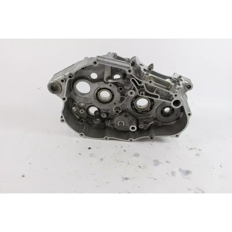 2003 Suzuki Quadsport Z400 Ltz400 2x4 Engine Motor Right Crankcase Crank Cases B