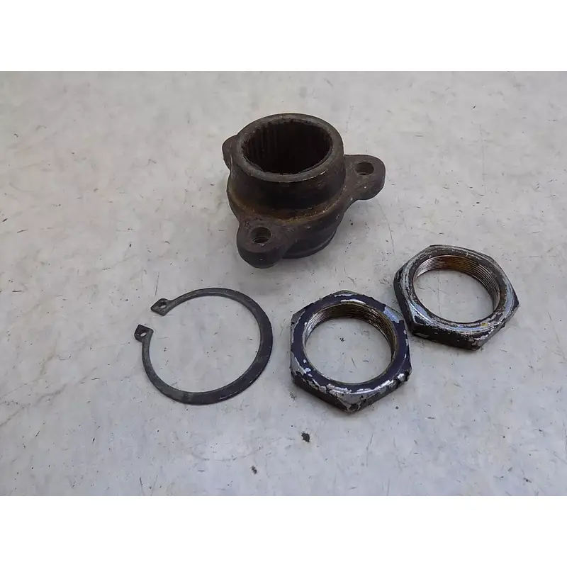 Honda ATC200X Rear Disc mount w/ axle nuts / keeper ring   ATC 200X X 1984