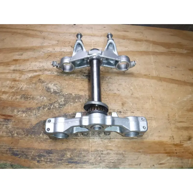 1987 Yz80 * Triple Trees Clamps Yokes Steering Stem Bar Clamps