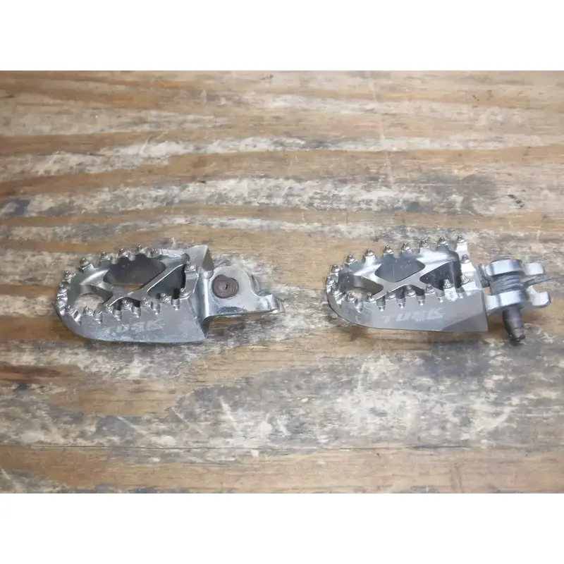 2012 CRF450r Honda Tusk Foot Pegs Peg Foot Rests Frame Fittings