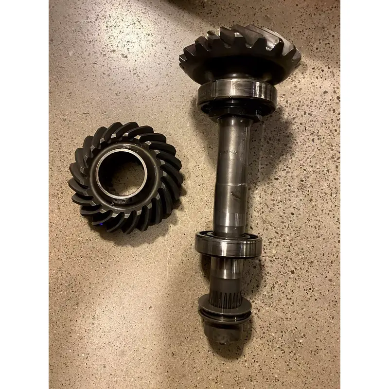 18 CAN-AM MAVERICK X3 TURBO R MAX TRANSMISSION PINION DRIVE SHAFT BEVEL GEAR SET