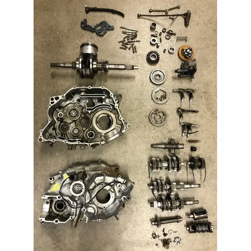 YAMAHA BIG BEAR OEM BOTTOM ENGINE MOTOR CRANK CASES PISTON TRANSMISSION GEARS