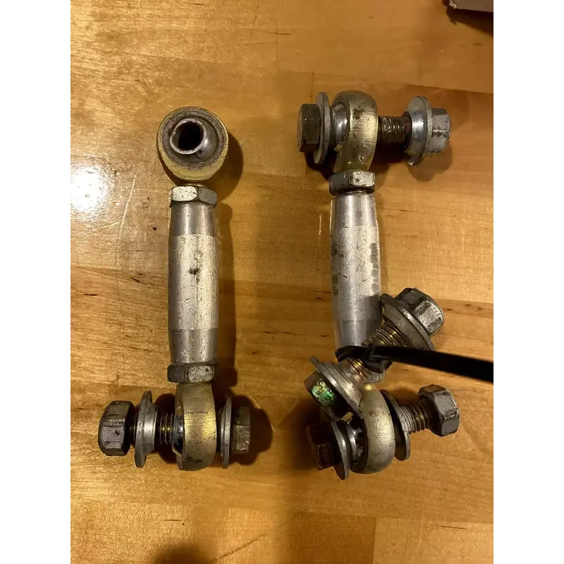 U 19 20 21 22 23 CANAM X3 TURBO FRONT SWAY BAR END LINKS LEFT RIGHT L R LINK SET