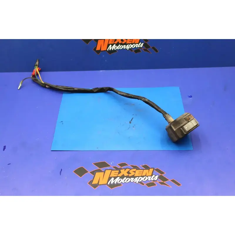 1988 Yamaha Blaster 200 Left Handle Handlebar Control Switch Switches