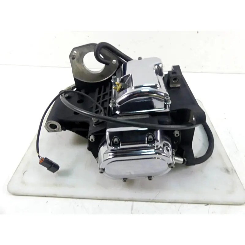 2006 Harley Softail FXSTSI Springer Transmission Gear Box 5 Speed 33053-06A