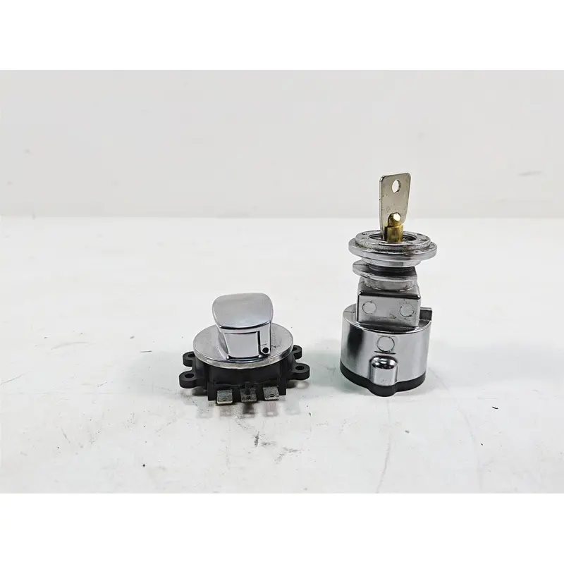 2009 Harley FXDC Dyna Super Glide Custom Ignition Switch Key Lock Set 71430-06B