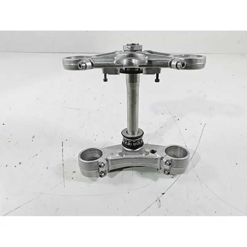 2012 Triumph Daytona 675 Upper Lower Triple Tree Set T2044130 T2049170