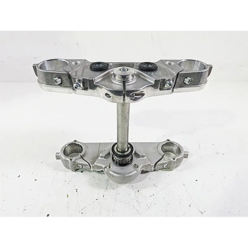 2019 Harley FLHCS Softail Heritage Upper Lower Triple Tree Set 45900181 45900195