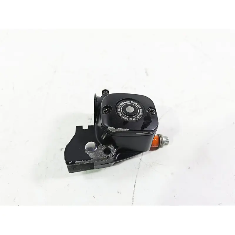 2004 Harley FLSTCI Softail Heritage Front Master Cylinder 9/16 45019-96F