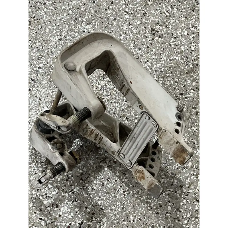 1964 JOHNSON RK-26R 40hp STERN CLAMP BRACKET OUTBOARD MOTOR EVINRUDE