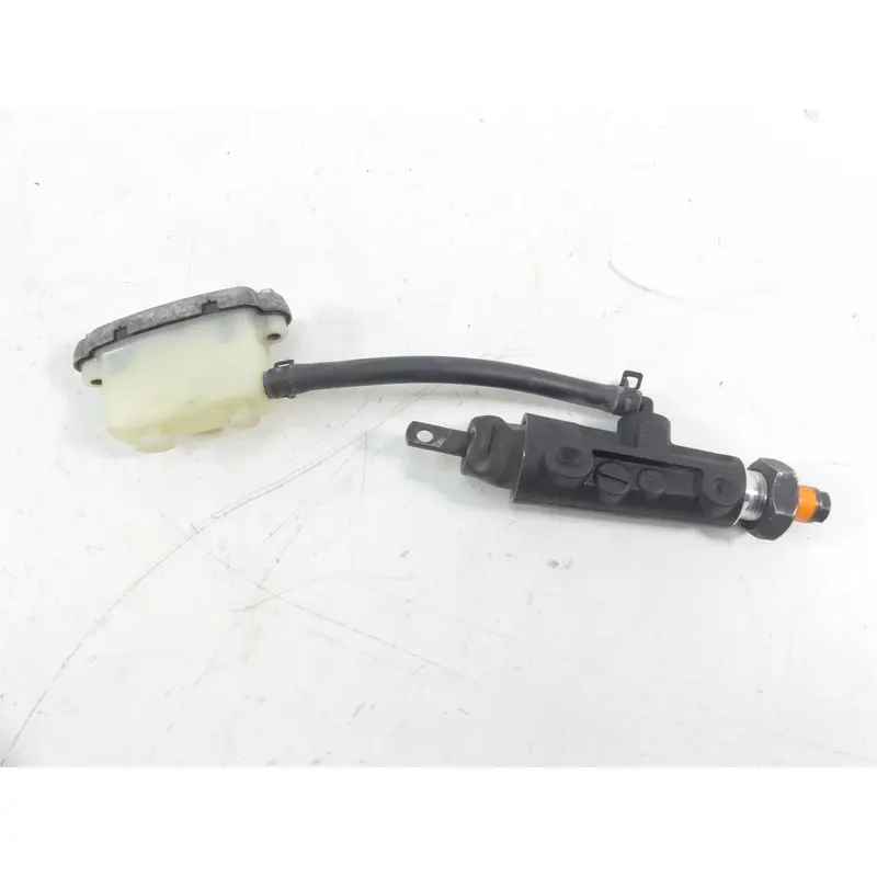 2013 Harley VRSCF Muscle V-Rod Rear Brake Master Cylinder 44740-06A