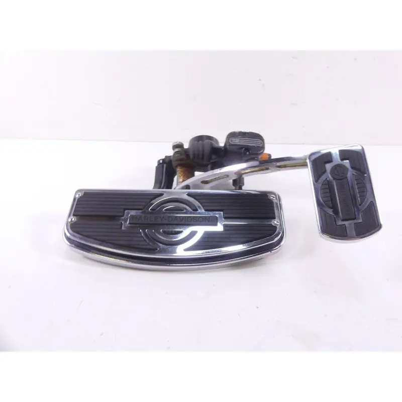 2009 Harley Touring FLHRC Road King Front Right Floor Board Master Cyl 50621-06